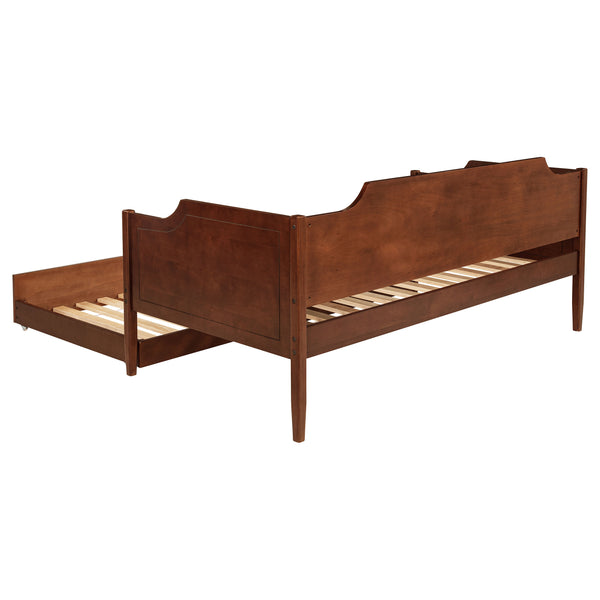 Redding Cherry Wood Daybed with Trundle – Twin